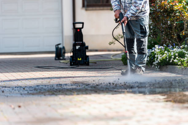 Why Choose Our Certified Pressure Washing Experts for Your Project Needs in Franklin, MI?